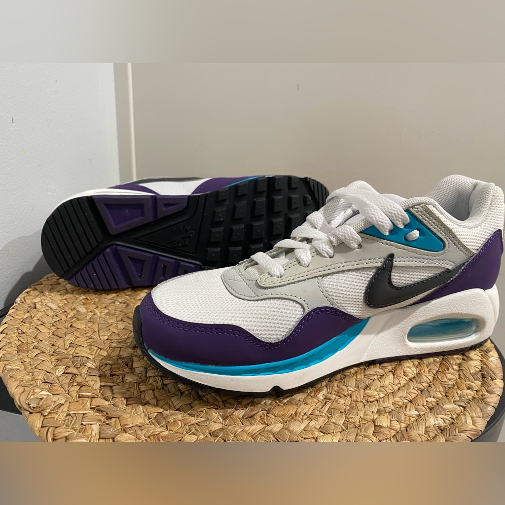 Nike Air Correlate Womens 6